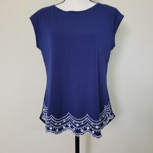 Elle Sz XS Sleeveless Floral Embroidered Knit Top Slight High Low Hem Navy White